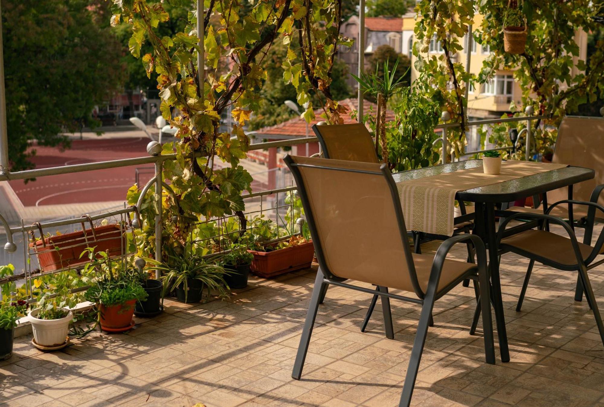 2-Bedroom Flat - Sunny Balcony Пловдив Экстерьер фото