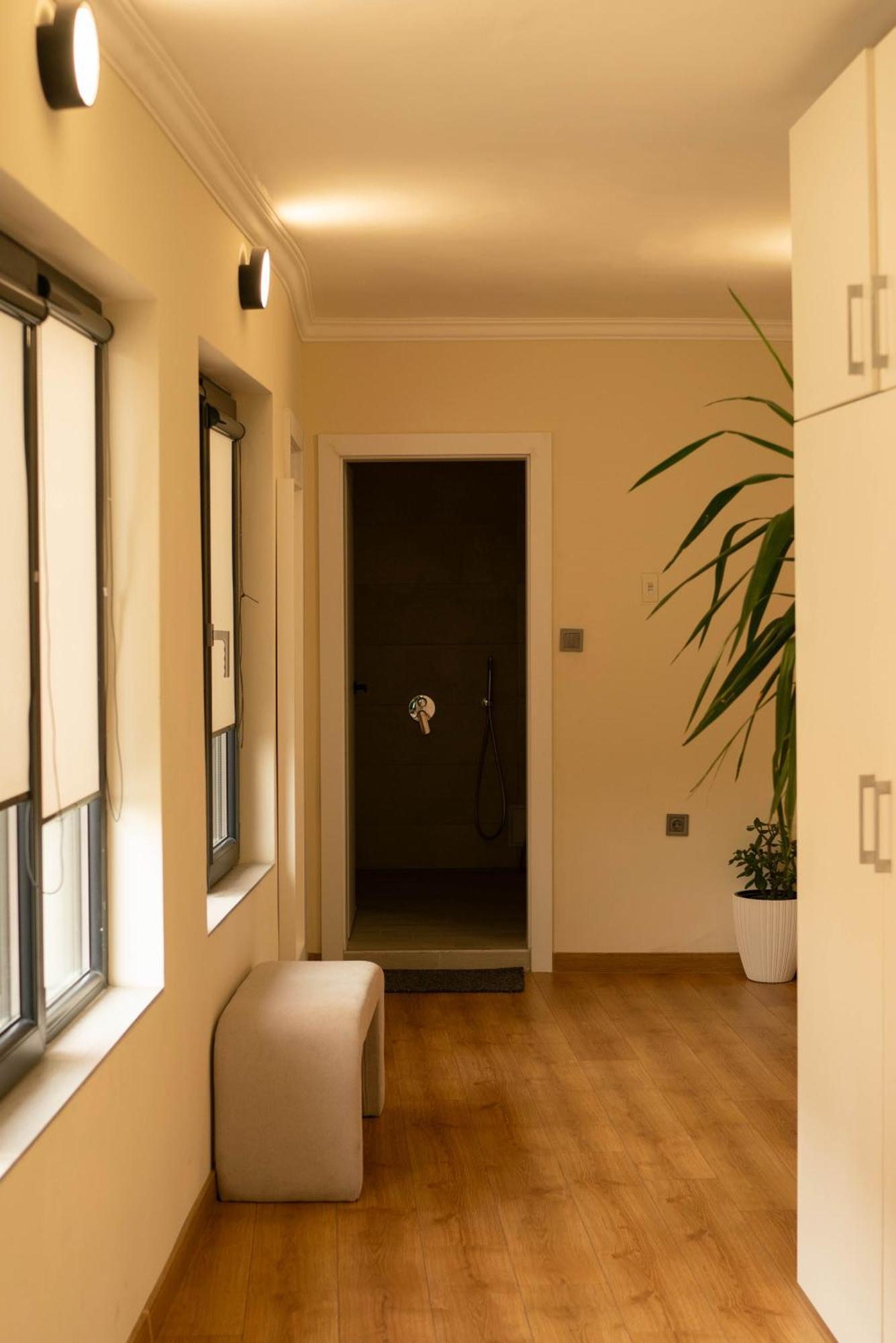 2-Bedroom Flat - Sunny Balcony Пловдив Экстерьер фото