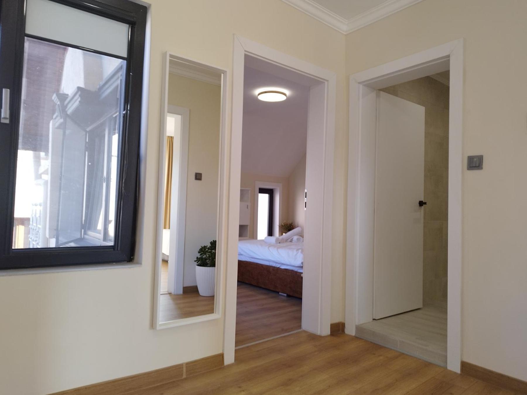 2-Bedroom Flat - Sunny Balcony Пловдив Экстерьер фото